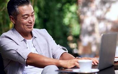 老年人觉得口水多怎么回事(老年人觉得口水多怎么回事儿)