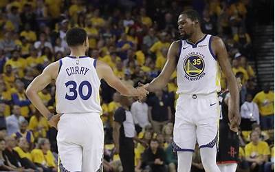 闽南十二大美女情歌初（闽南歌曲 十二大美女）