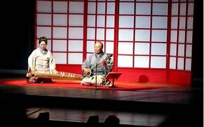 回收陈大米多少钱一斤（收大米电话）